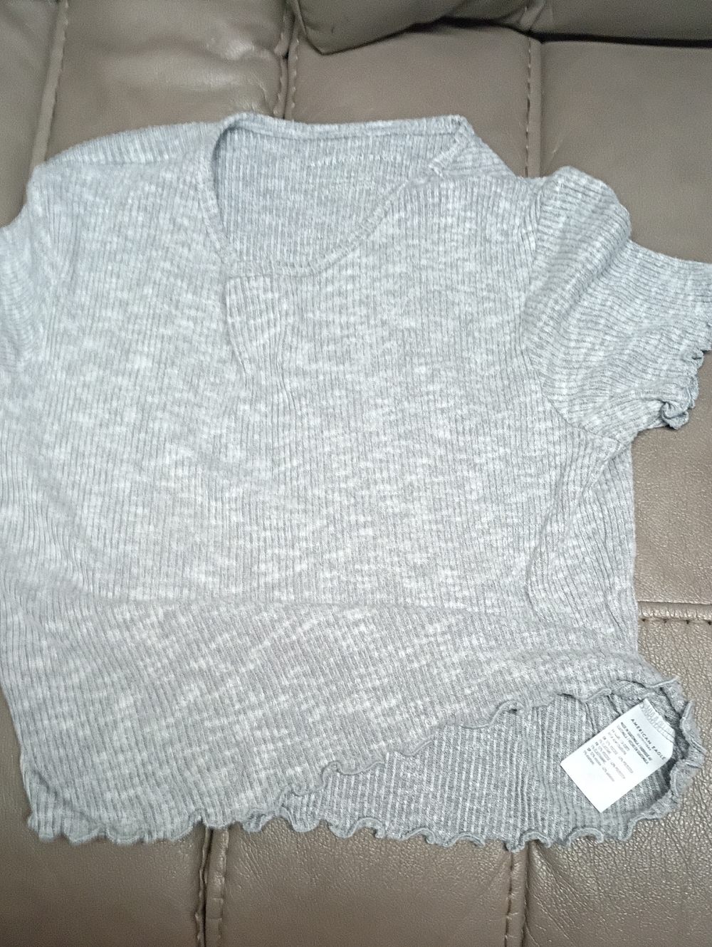 American Eagle Outfitters Light Gray Ribbed Crop Tee